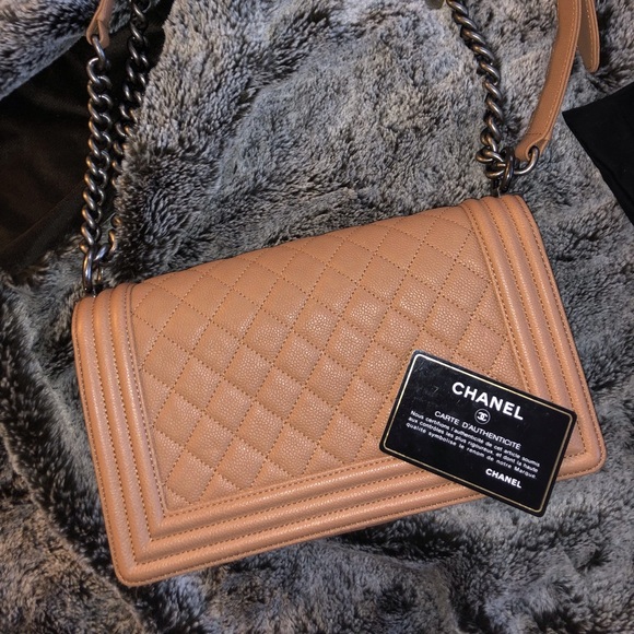 Chanel FlapBag (Camel) - Picture 5 of 8